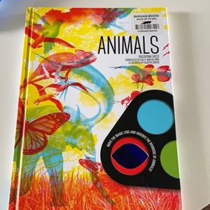 Animal book with magic Lens